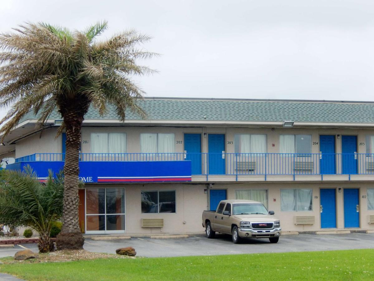 Motel 6-Clute, Tx Exterior foto